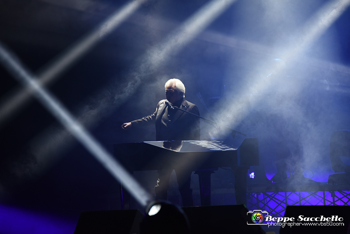 VBS_6642 - Concerto Nino D'Angelo - Il poeta che non sa parlare.jpg
